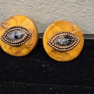 Vintage Round Earrings with Eye Design Clip-ons